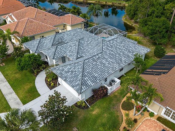 3rd image of 629 Sawgrass Bridge Rd