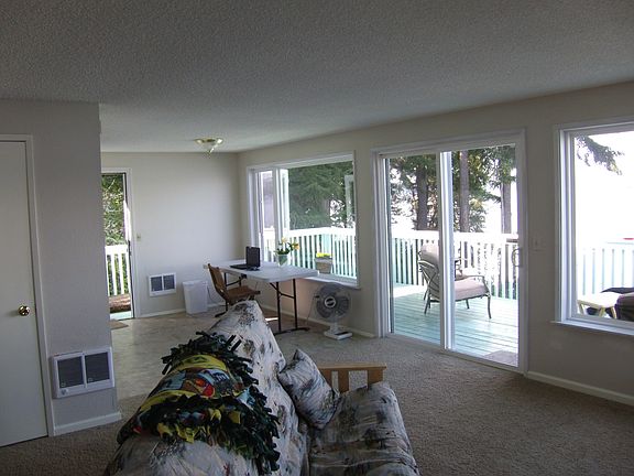 4th image of 1325 Kamus Way