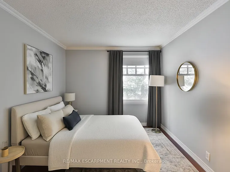 3555 Kingbird Ct — Photo 26