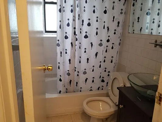 Rented by New York Residence | media 27