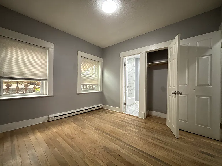 142 Rowe St #B1 — Photo 4