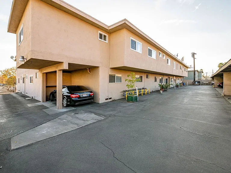 13205 Barbara Ann St — Photo 16