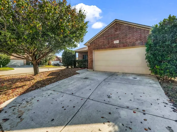 5401 Grayson Ridge Dr, Fort Worth, TX 76179