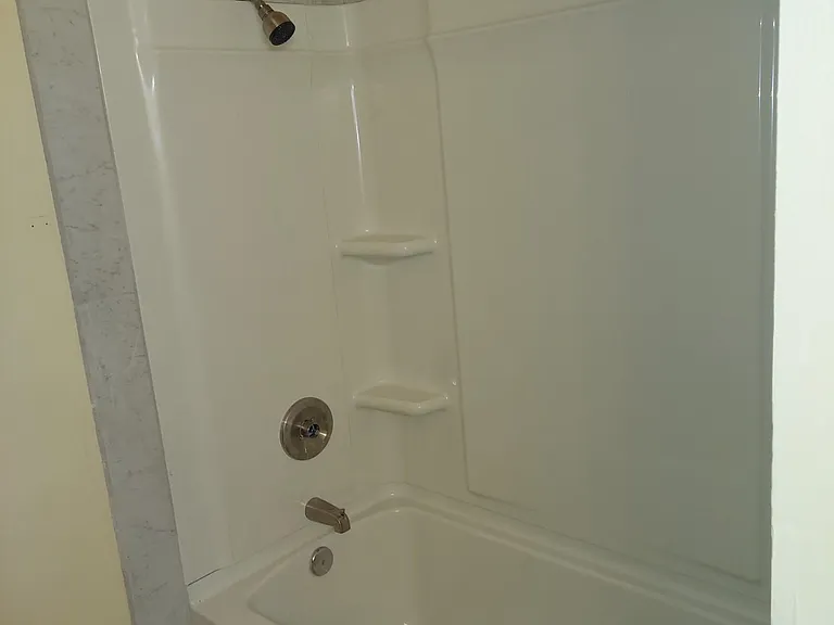 2404 S Hills Dr #3 — Photo 11