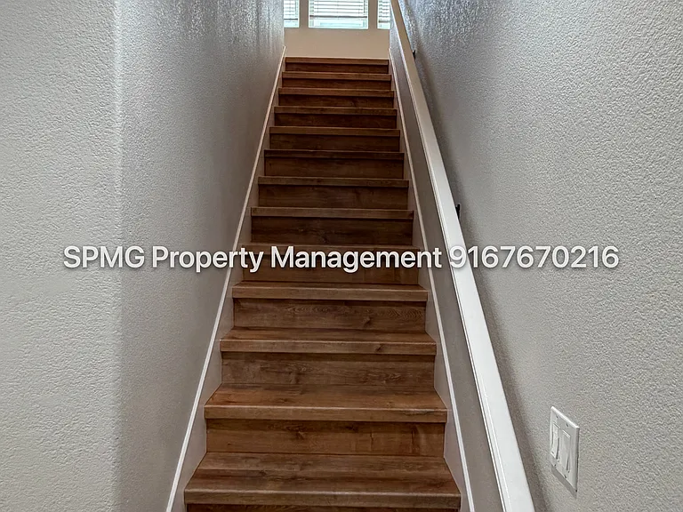1456 Impressionist Loop — Photo 19