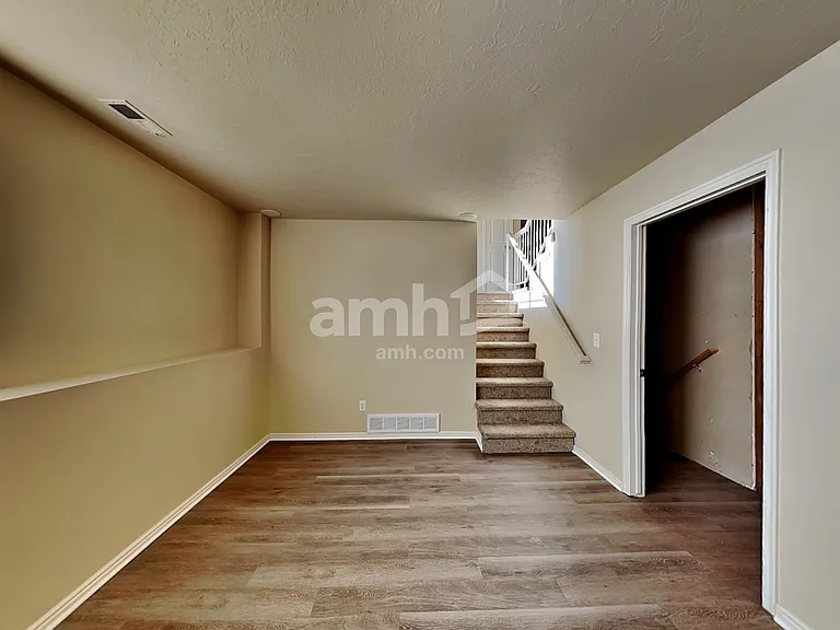 2964 S Fetzer Dr — Photo 20