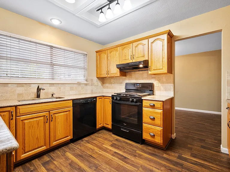 7517 Point Reyes Dr — Photo 5