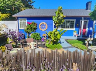 133 John St, Monterey, CA 93940