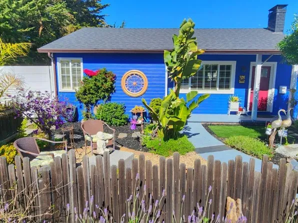 133 John St, Monterey, CA 93940