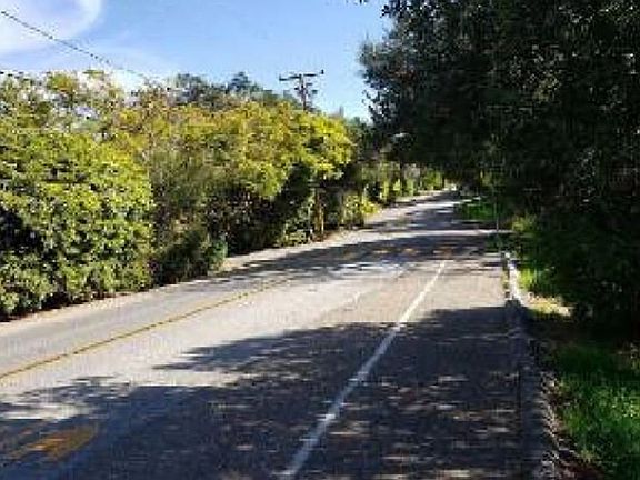 3rd image of 592 Santa Rosa Ln