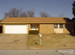 7529 Lisa Ct, Fort Worth, TX 76112