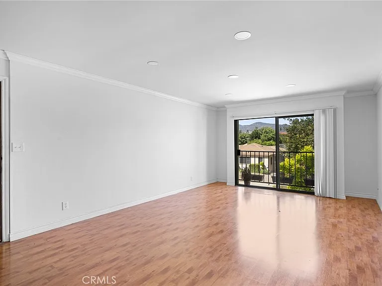 1364 E Garfield Ave #1 — Photo 7
