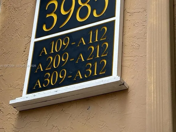 3985 W McNab Rd APT A302, Pompano Beach, FL 33069