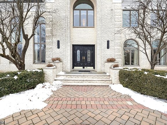 4th image of 15 Quail Run