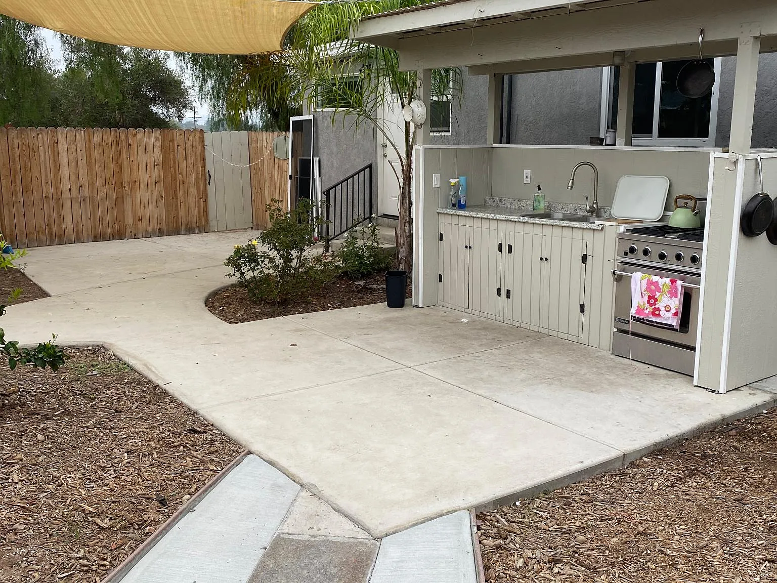 2301 Bonita St — Photo 4