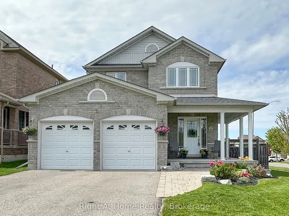 2 Cousins St, Clarington, ON L1E 3K4