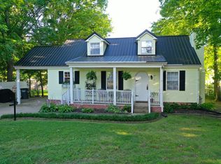 238 Rossview Rd, Clarksville, TN 37043