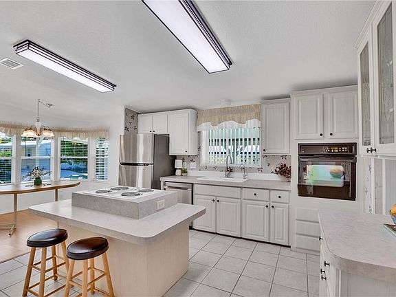 5th image of 7548 Boxelder Rd