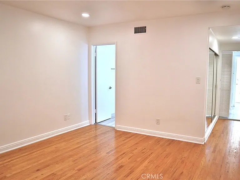 809 Fairview Ave #7 — Photo 7