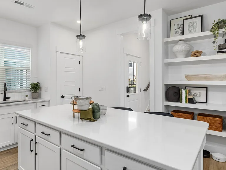 Abode Hargett — Photo 44