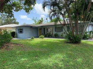 964 Philco Dr, Dunedin, FL 34698