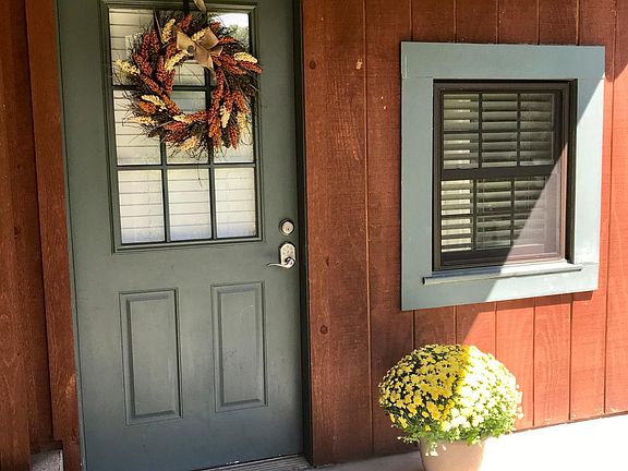 entrance to apartment