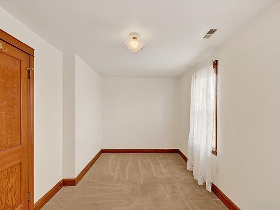 Front Bedroom/Home office