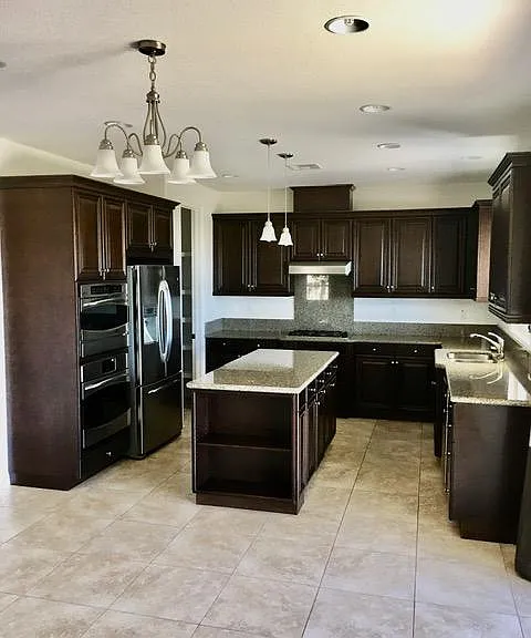11276 Laurelcrest Dr — Photo 3
