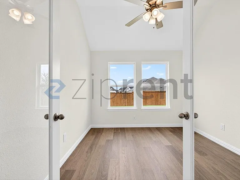 949 Schuberts Rd — Photo 18