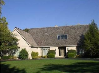 30062 Morningside Dr, Perrysburg, OH 43551