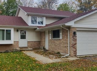 101 Starwood Dr, Bolingbrook, IL 60490