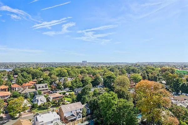 Sold by Douglas Elliman | media 19