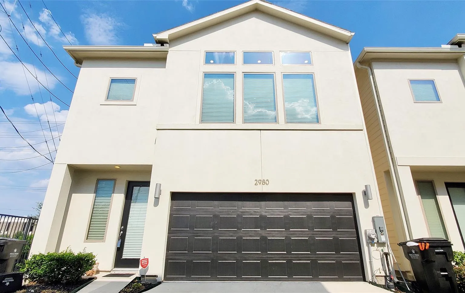 3 bed, 2.5 bath, 1562 sqft, $2,550 — Photo 2