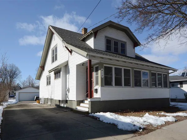 413 N Main St, Lake Mills, WI 53551