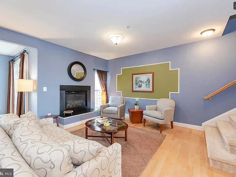 8042 Four Quarter Rd — Photo 2
