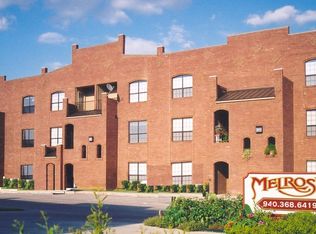215 E Oak St, Denton, TX 76201