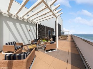 Axis Apartments and Lofts, Chicago, IL 60611
