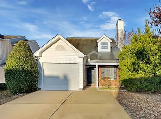 8121 Wesley Farm Dr, Raleigh, NC 27616