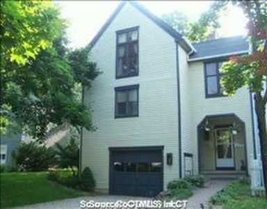 32 Farm Dr, Farmington, CT, 06032