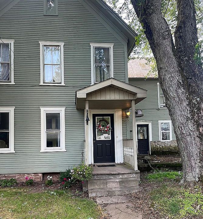 1st image of 39 Main St