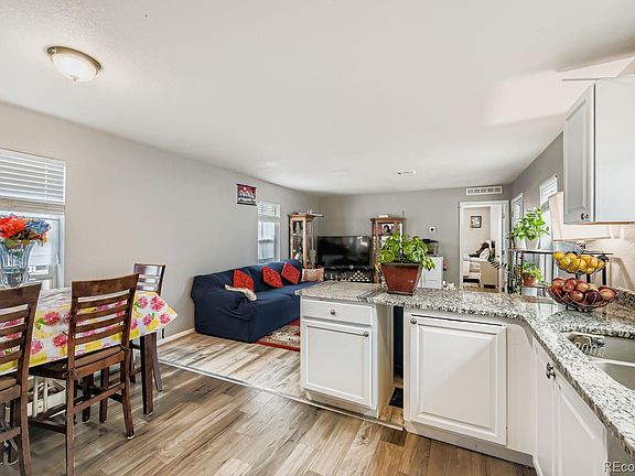 4th image of 723 Cardinal Drive