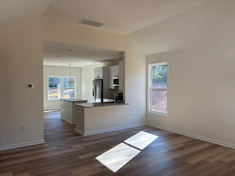 213 Carswell Dr — Photo 15