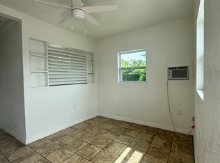 3417 52nd Ave N APT B, Saint Petersburg, FL 33714