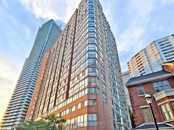 1055 Bay St, Toronto, ON