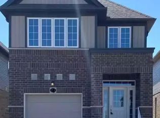 38 Fenside St #101, Kitchener, ON N2P0H9