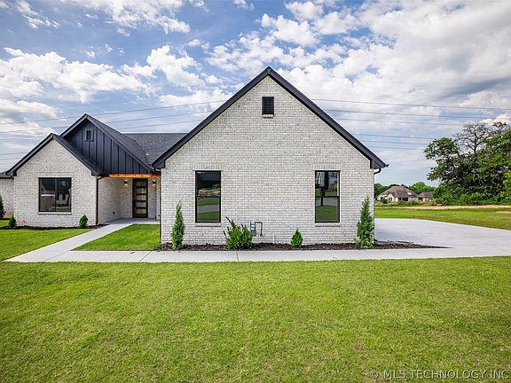 5500 Sagewood Ln, Sapulpa, OK 74066 | MLS #2407147 | Zillow