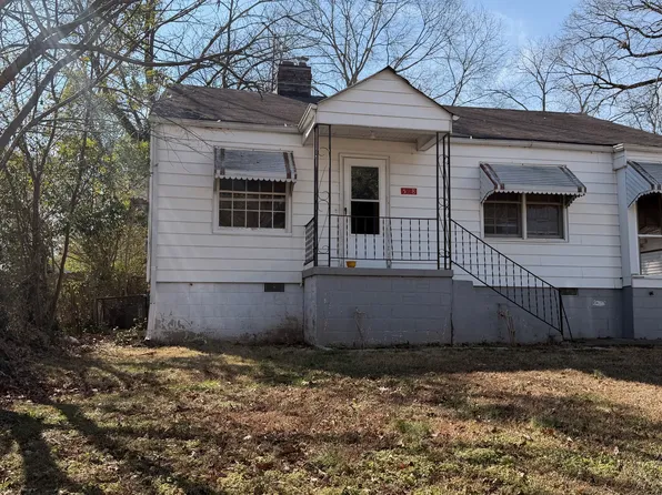 528 Lake Dr, Hapeville, GA 30354