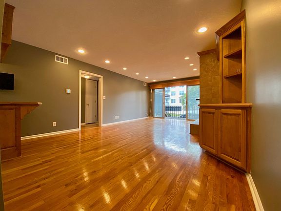 4th image of 4515 Headwood Dr APT 7