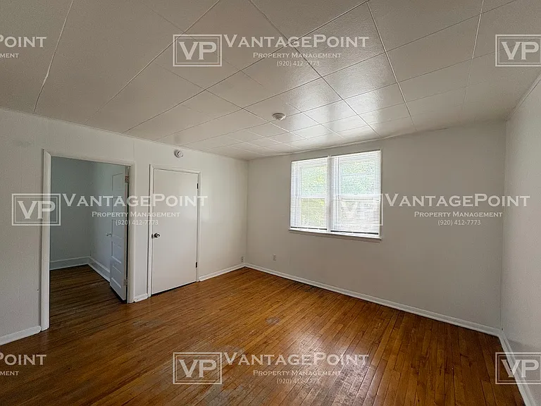 1163 McCormick St — Photo 7