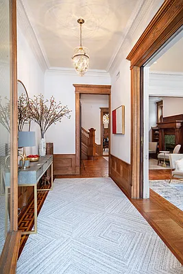 Sold by Sotheby's International Realty | media 3